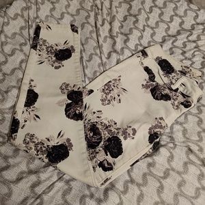 American Eagle floral stretch skinny jeans